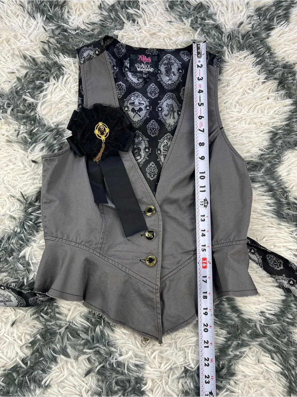 Disney Abby Dawn for Alice in Wonderland Vest Gray Size Kids Small